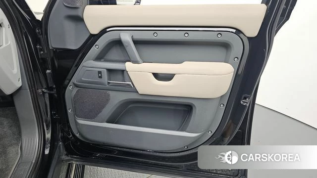 Land Rover Defender (L663) id 4930366 из Кореи 16