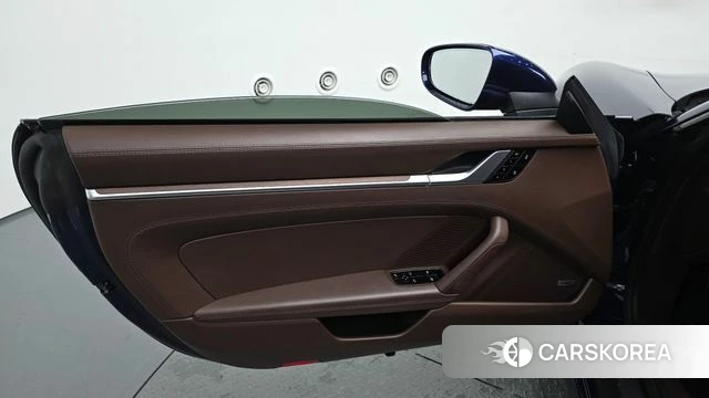 Porsche 911(992) id 4750811 из Кореи 16