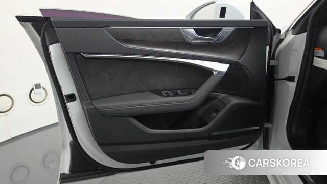 Audi A7 (4K) id 5034971 из Кореи 16