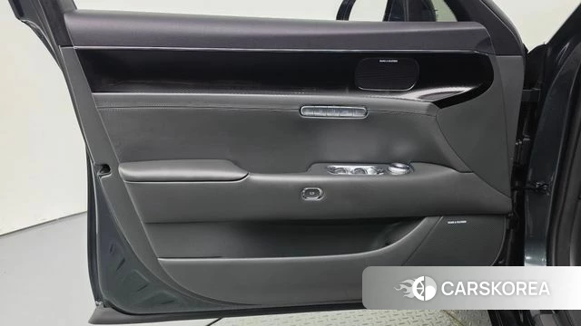 Genesis G90 (RS4) id 4997198 из Кореи 16