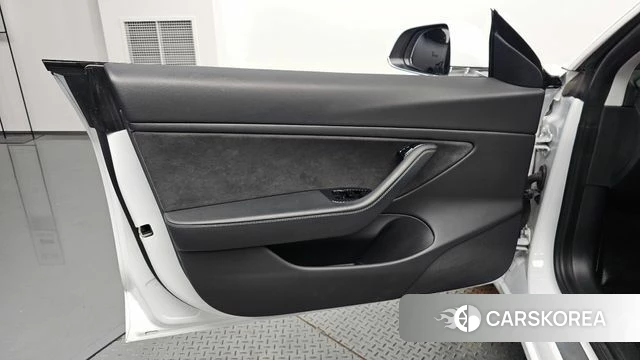 Tesla Model 3 id 5041314 из Кореи 16