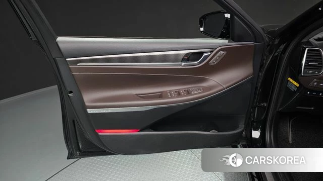 Hyundai Grandeur IG id 5023823 из Кореи 16