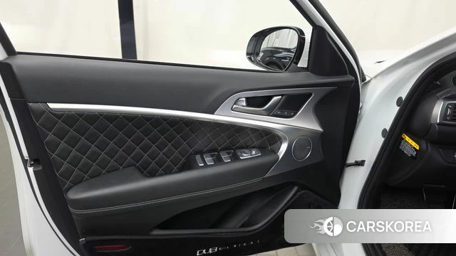Genesis G70 id 5018112 из Кореи 16