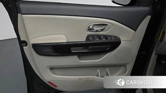 Kia The New Carnival id 5035759 из Кореи 16