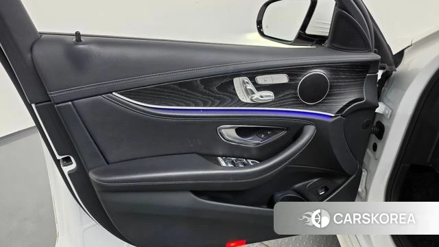 Mercedes-Benz E-Class W213 id 5028428 из Кореи 16
