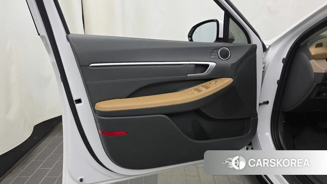 Hyundai Sonata D Edge Hybrid (DN8) id 5016071 из Кореи 16