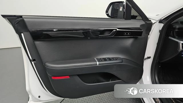 Hyundai Grandeur Hybrid (GN7) id 5021223 из Кореи 16