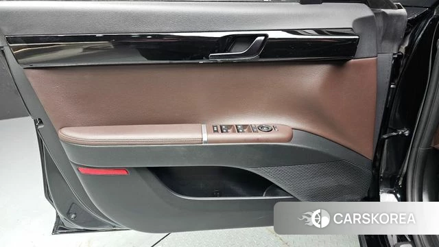 Hyundai Grandeur Hybrid (GN7) id 4980691 из Кореи 16