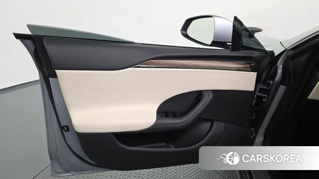 Tesla Model S id 4949803 из Кореи 16