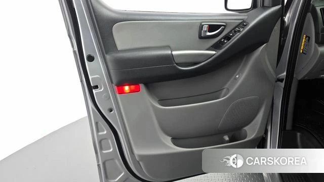 Hyundai The New Grand Starex id 4959340 из Кореи 16