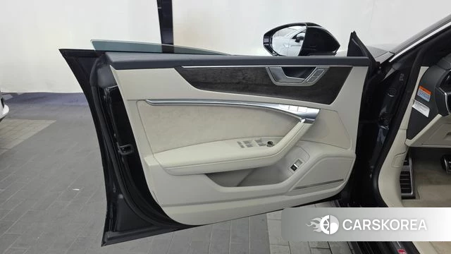 Audi A7 (4K) id 4977066 из Кореи 16