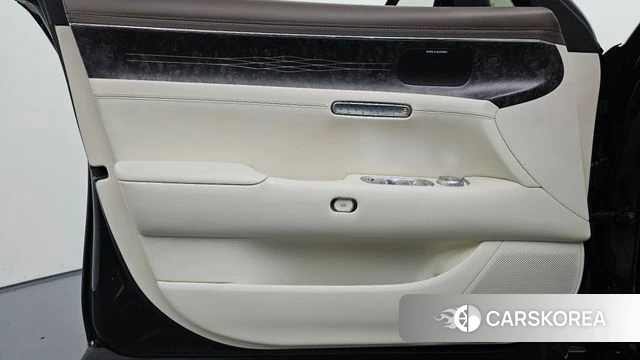 Genesis G90 (RS4) id 4935989 из Кореи 16