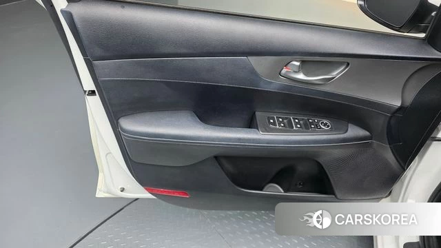 Kia Come New K3 id 4856520 из Кореи 16