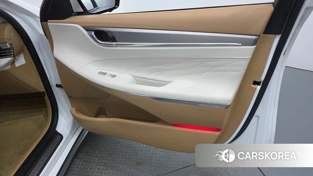 Hyundai The New Grandeur IG Hybrid id 5041570 из Кореи 16