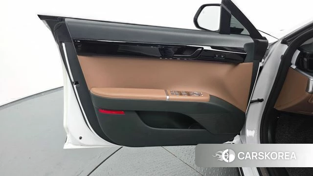 Hyundai Grandeur Hybrid (GN7) id 4879506 из Кореи 16