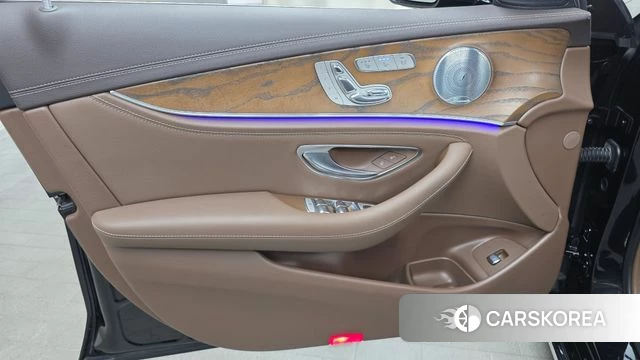 Mercedes-Benz E-Class W213 id 4978257 из Кореи 16