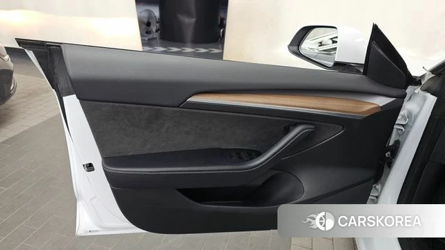 Tesla Model 3 id 5027675 из Кореи 16