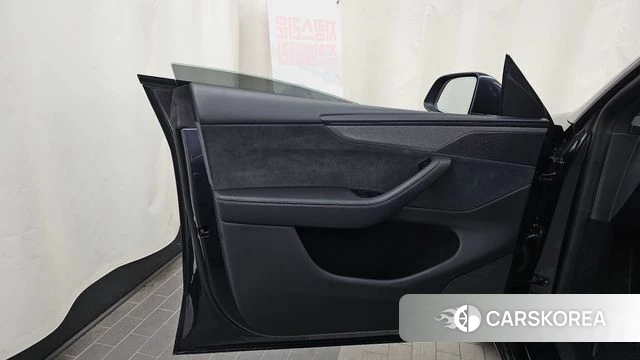 Tesla Model Y id 4921023 из Кореи 16