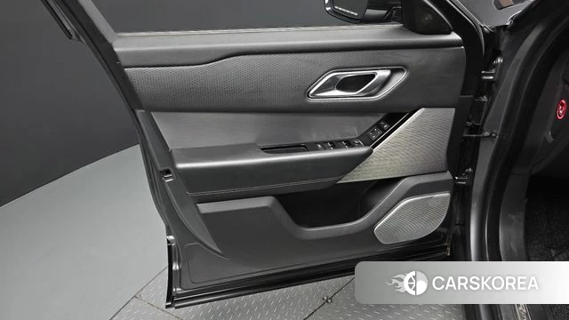 Land Rover Range Rover Velar id 5019020 из Кореи 16