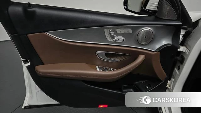 Mercedes-Benz E-Class W213 id 4960191 из Кореи 16