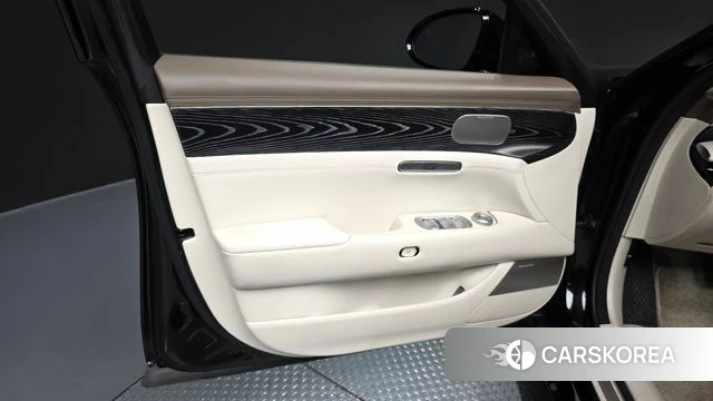 Genesis G90 (RS4) id 4985773 из Кореи 16