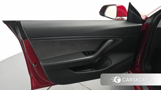 Tesla Model 3 id 5018394 из Кореи 16