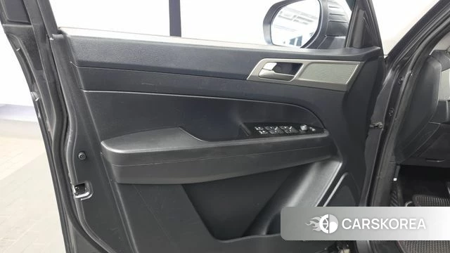 Ssangyong Rexton Sports id 5018937 из Кореи 16