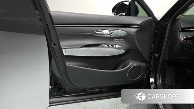 Genesis Electrified GV70 id 4661123 из Кореи 16
