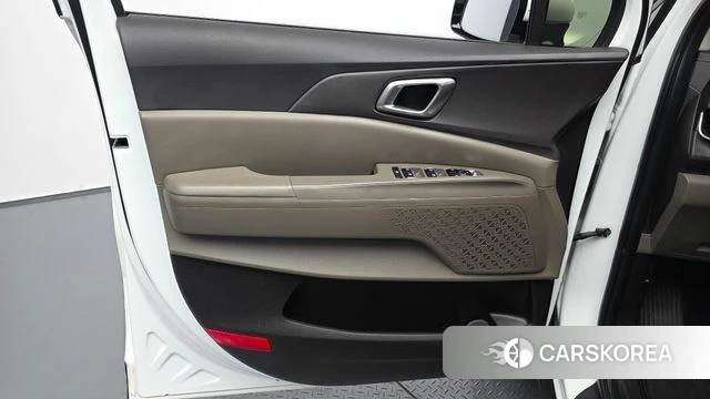 Kia The New Carnival 4th Generation id 5021247 из Кореи 16