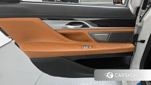 BMW 7 Series (G11) id 5023420 из Кореи 16
