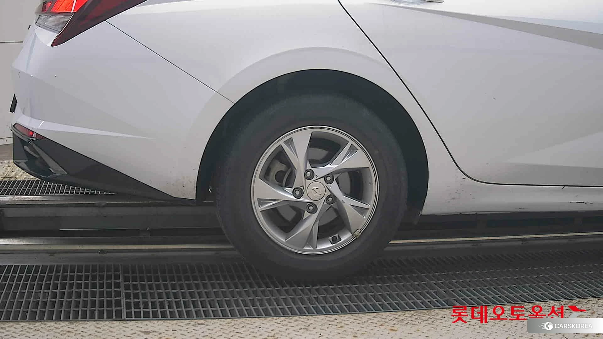 Hyundai Avante id 4984579 из Кореи 16