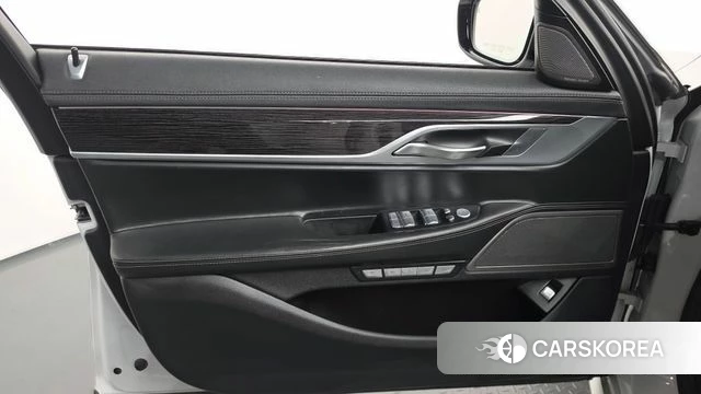 BMW 7 Series (G11) id 5029484 из Кореи 16