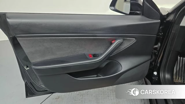 Tesla Model 3 id 4750515 из Кореи 16