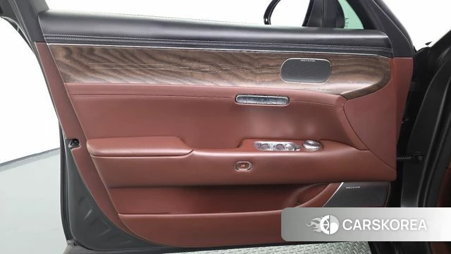 Genesis G90 (RS4) id 4991203 из Кореи 16