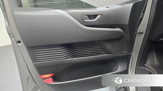 Hyundai Staria id 5003125 из Кореи 16