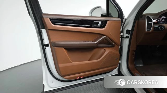 Porsche Cayenne (PO536) id 4937102 из Кореи 16