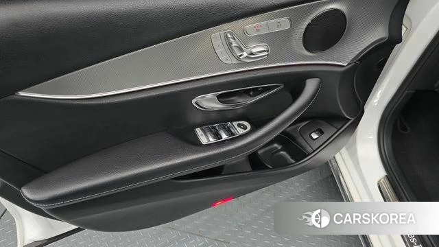 Mercedes-Benz E-Class W213 id 4952632 из Кореи 16