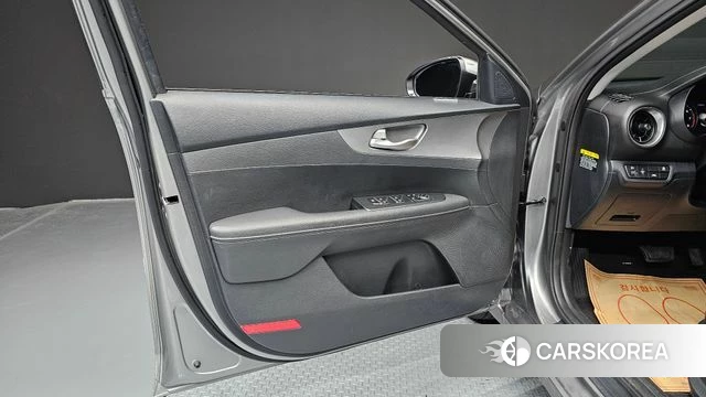 Kia Come New K3 id 4998552 из Кореи 16