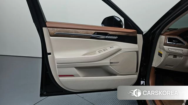 Genesis G90 id 5022910 из Кореи 17