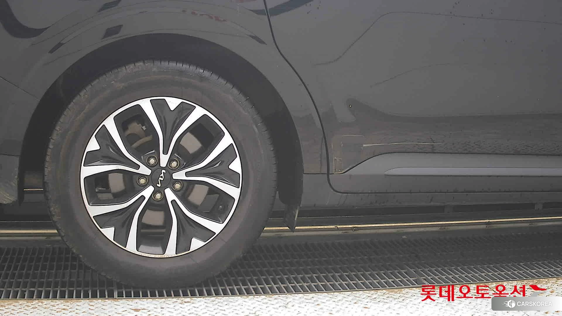 Kia Carnival id 4984636 из Кореи 16