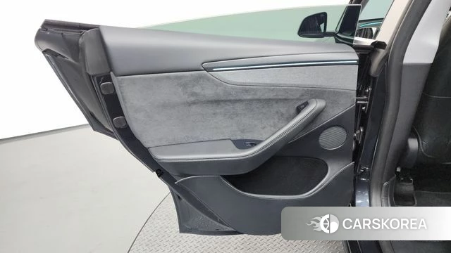 Tesla Model Y id 4487797 из Кореи 16