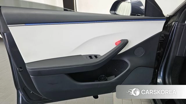 Tesla Model 3 id 4990465 из Кореи 16