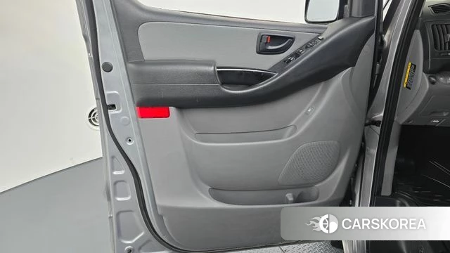 Hyundai The New Grand Starex id 4967618 из Кореи 16