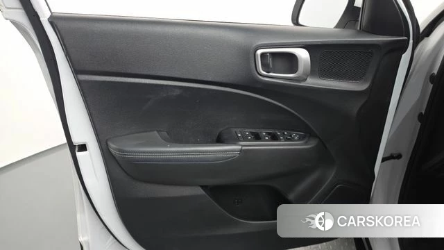 Hyundai Venue id 4696386 из Кореи 16
