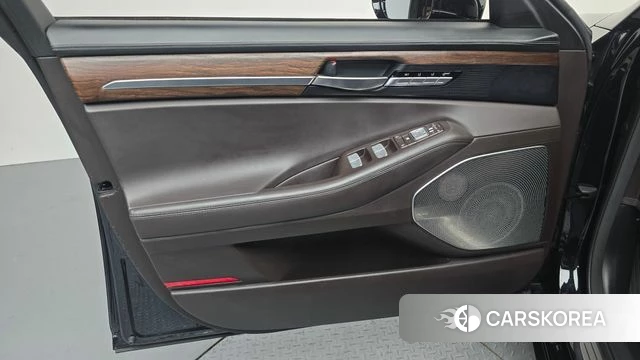 Genesis G90 id 4918485 из Кореи 16