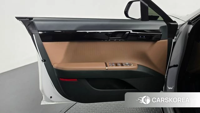 Hyundai Grandeur Hybrid (GN7) id 5011106 из Кореи 16