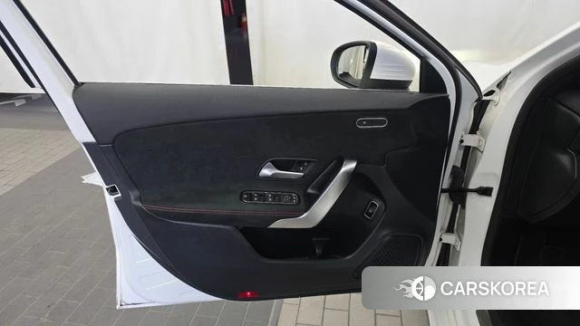 Mercedes-Benz A-Class W177 id 4942599 из Кореи 16
