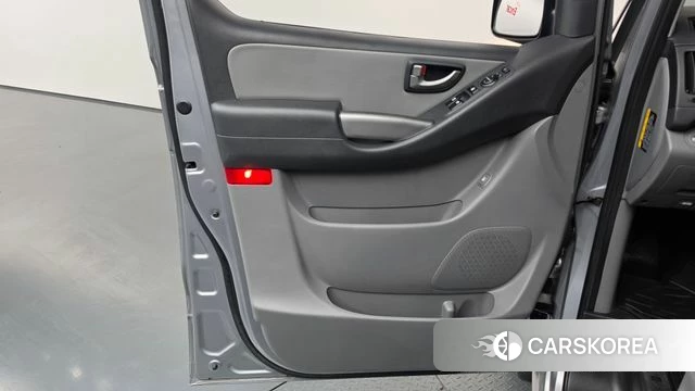 Hyundai The New Grand Starex id 4992918 из Кореи 16