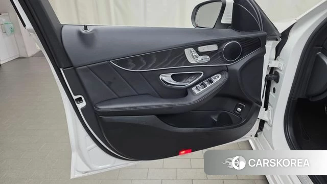 Mercedes-Benz C-Class W205 id 5035604 из Кореи 16