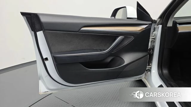 Tesla Model 3 id 5017076 из Кореи 16